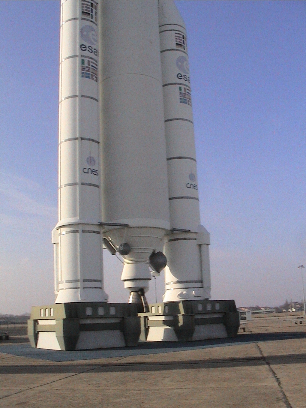 Photo 7 - La base d'Ariane 5